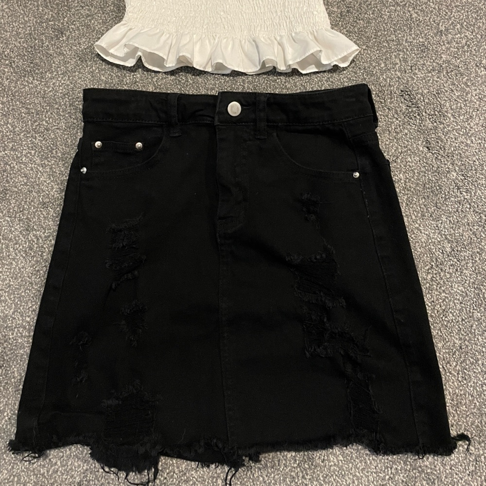 Women’s black jean skirt